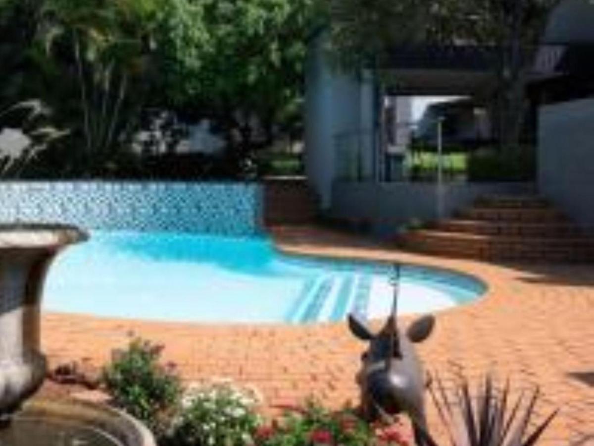 Casa Albergo Corporate Guest House Pretoria Bagian luar foto